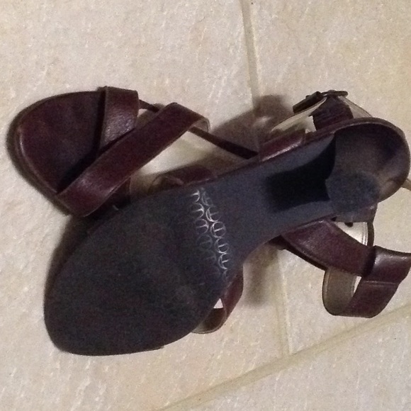 Talbots Brown Sandals - Picture 3 of 5
